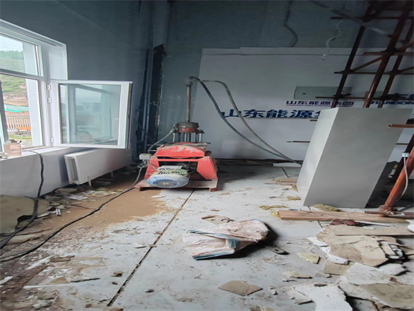 莲湖地基基础下沉墙体裂缝加固注浆顶升施工